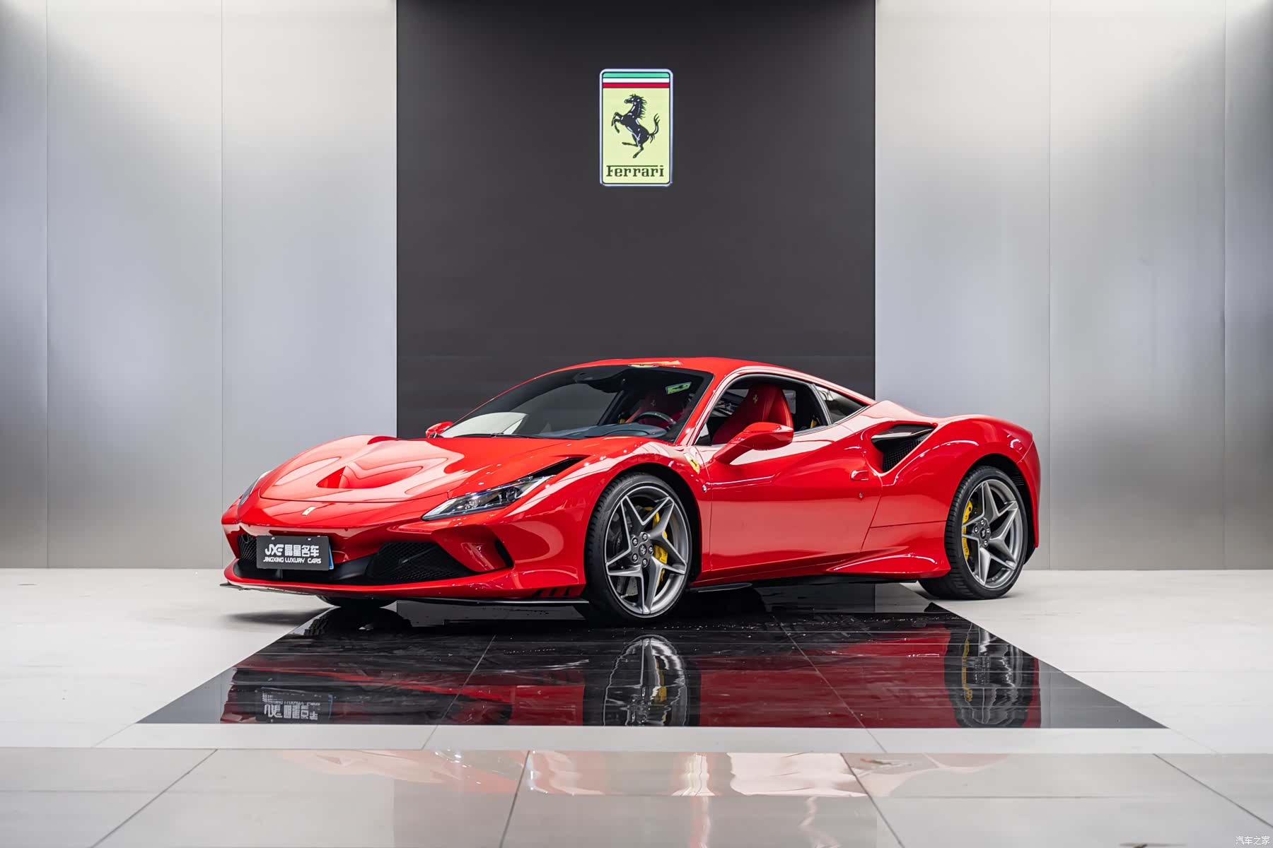 Ferrari F8