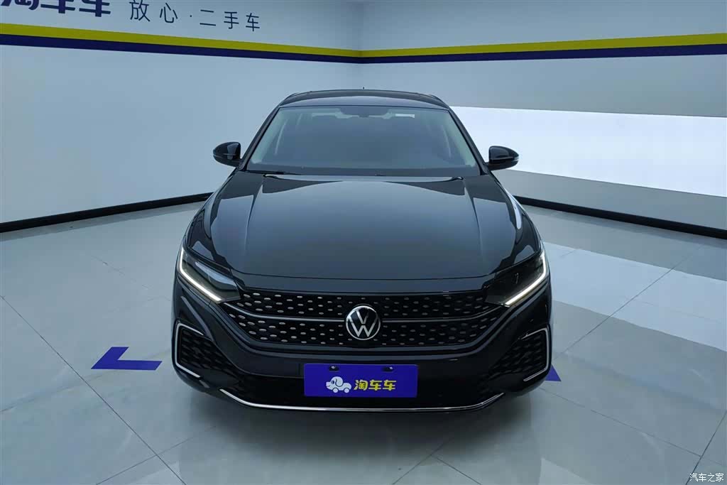 Volkswagen Passat, 2023 2