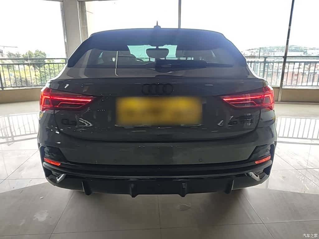 Audi Q3, 2025 6