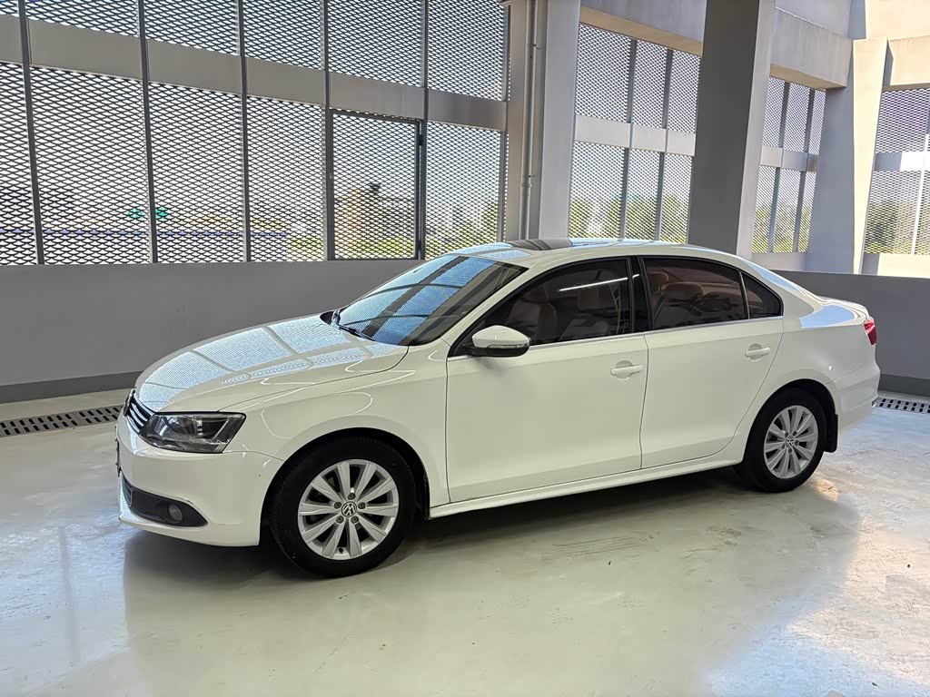 Volkswagen Sagitar