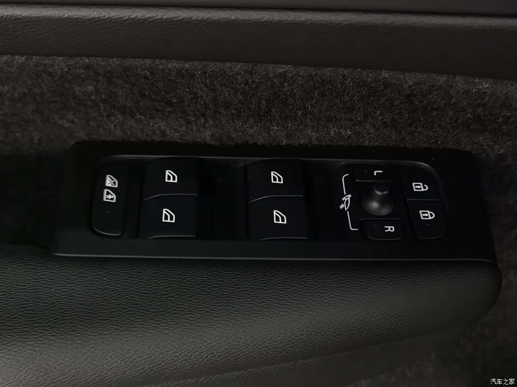 Volvo XC40, 2019 9