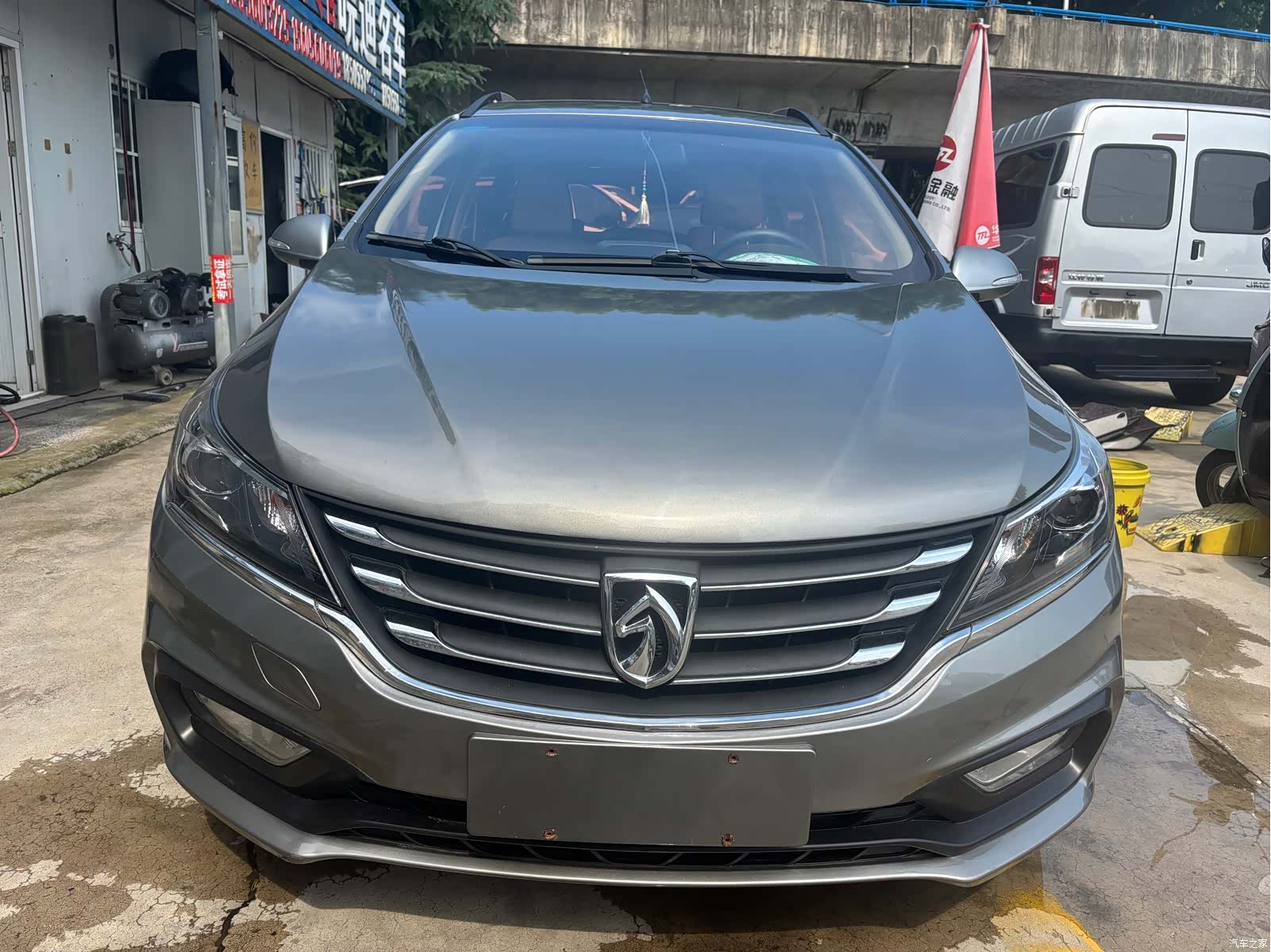 Wuling 310W, 2018 2