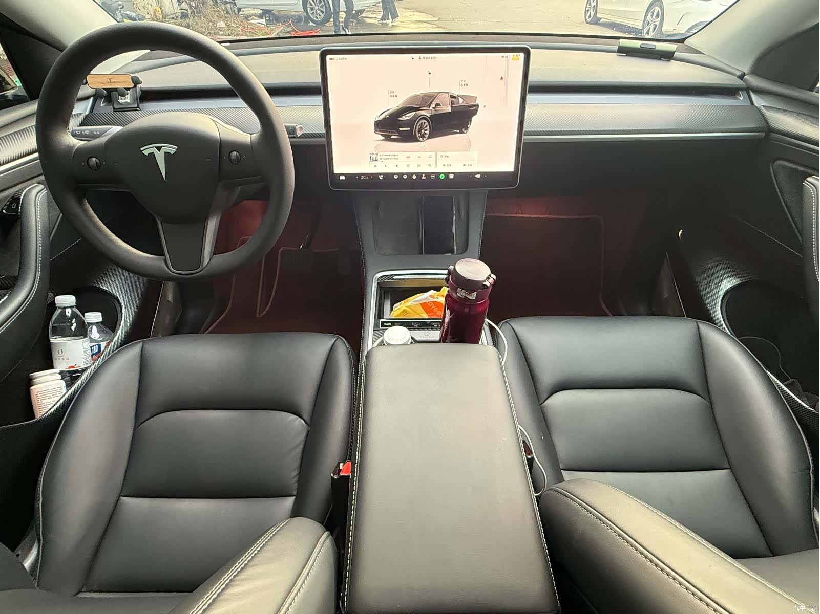 Tesla Model Y, 2023 9