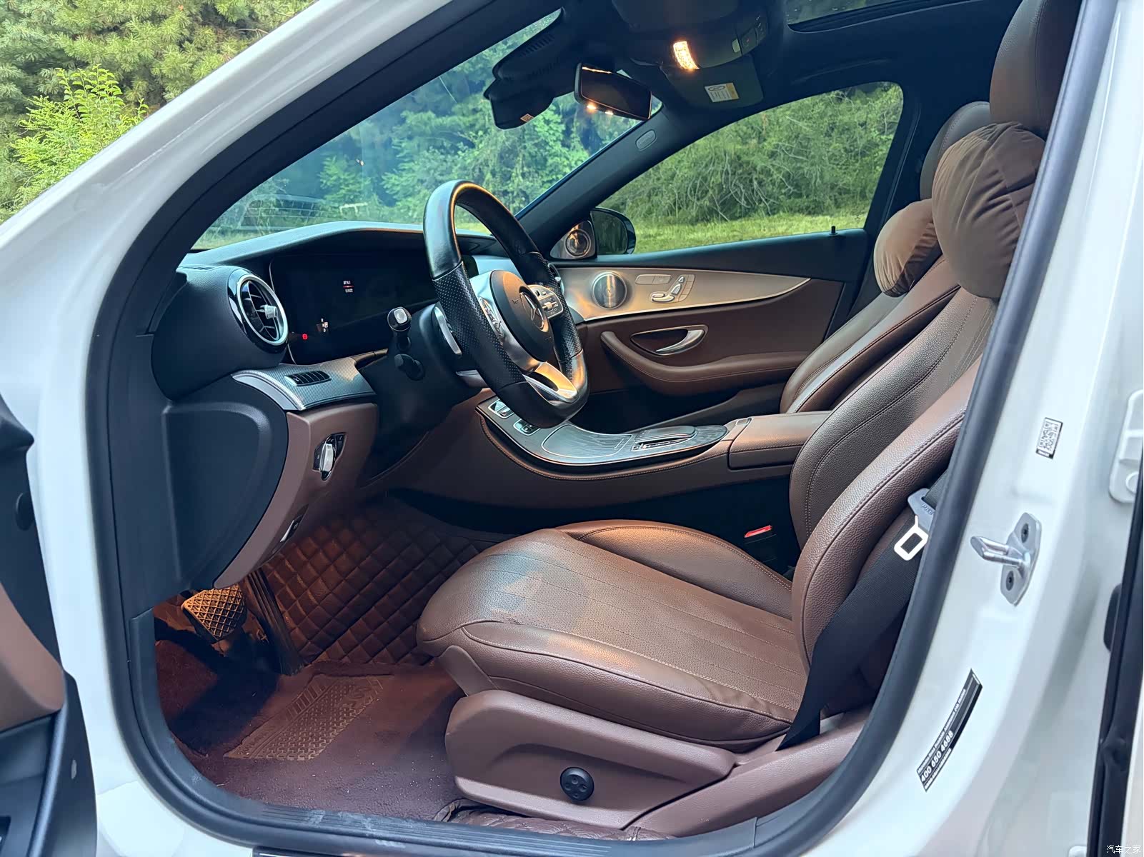 Mercedes-Benz E-Class, 2019 7