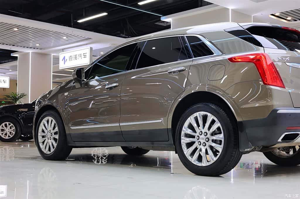 Cadillac XT5, 2017 12