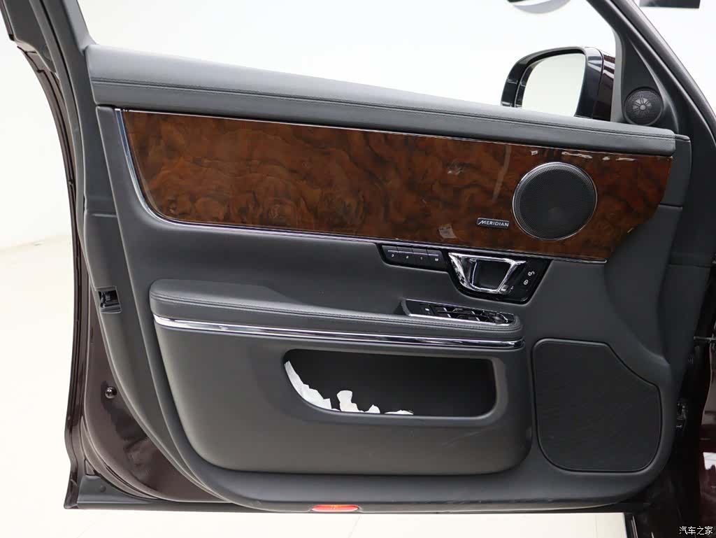 Jaguar XJ, 2014 все фото