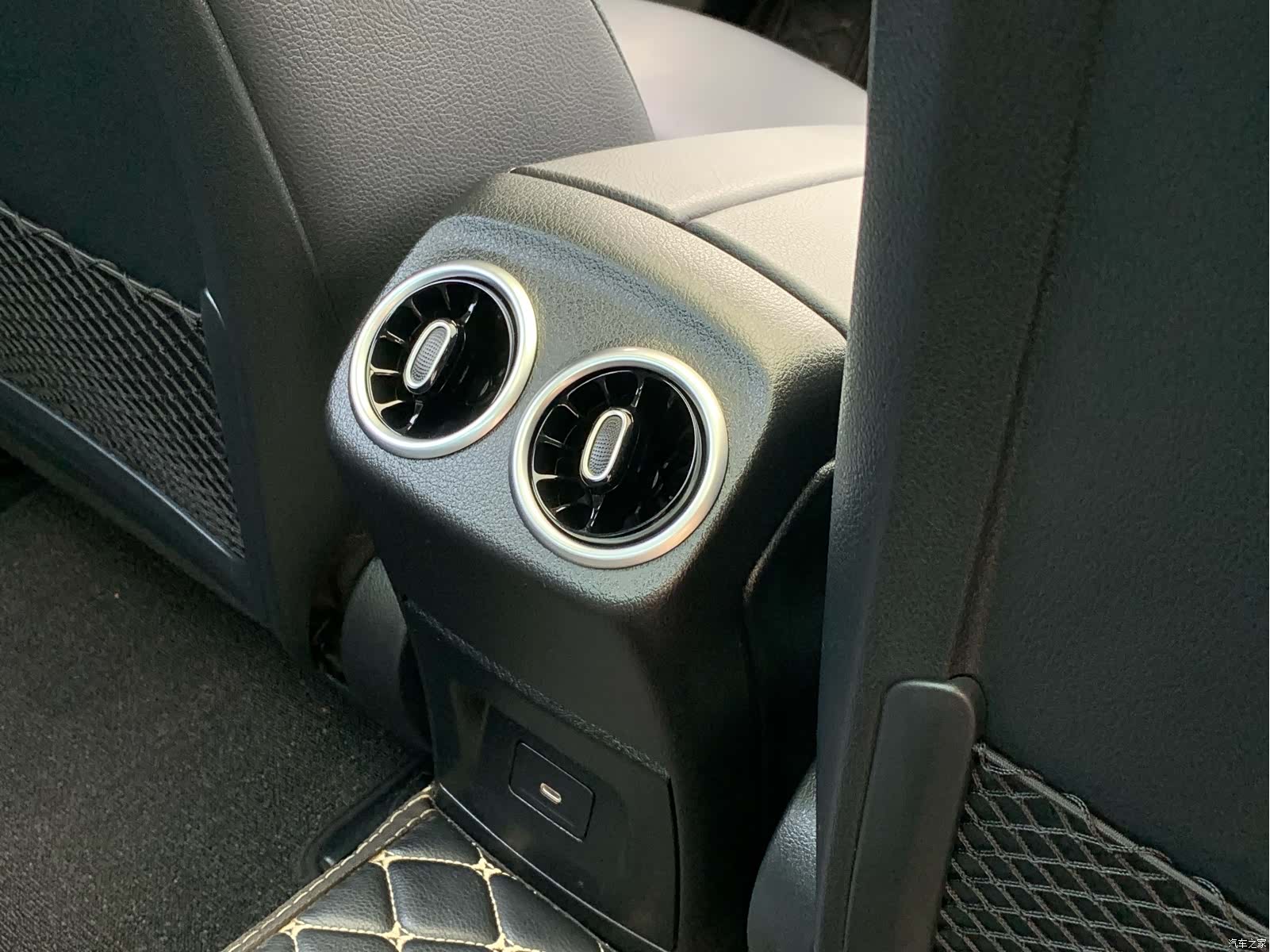 Mercedes-Benz A-Class, 2024 27