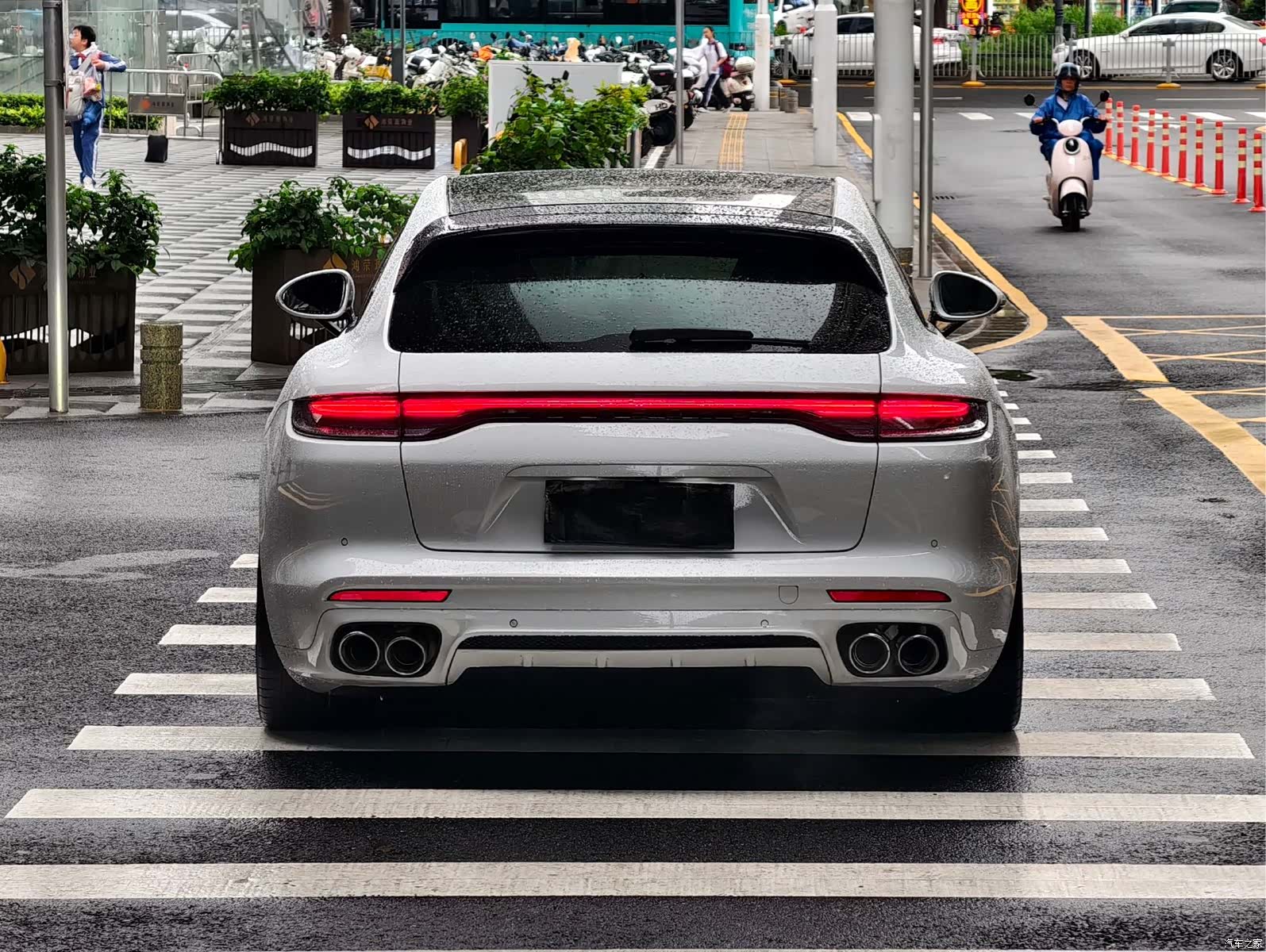 Porsche Panamera, 2021 все фото