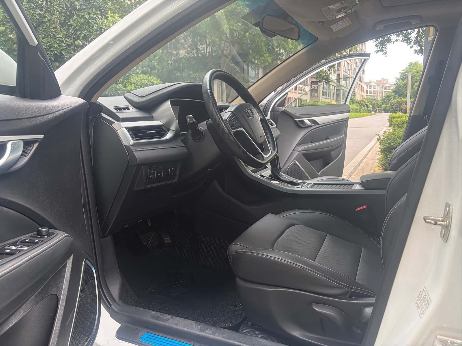 Geely Emgrand, 2018 14