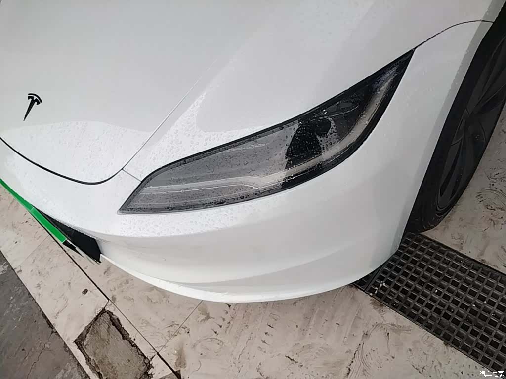Tesla Model 3, 2025 18