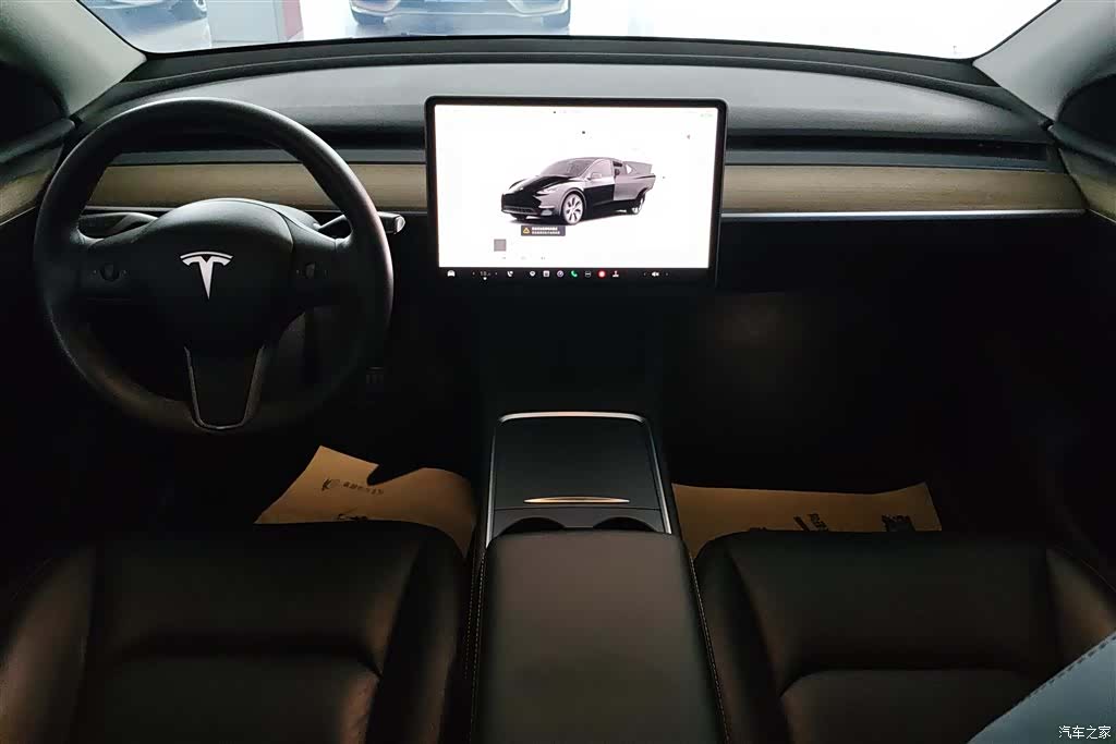 Tesla Model Y, 2022 12