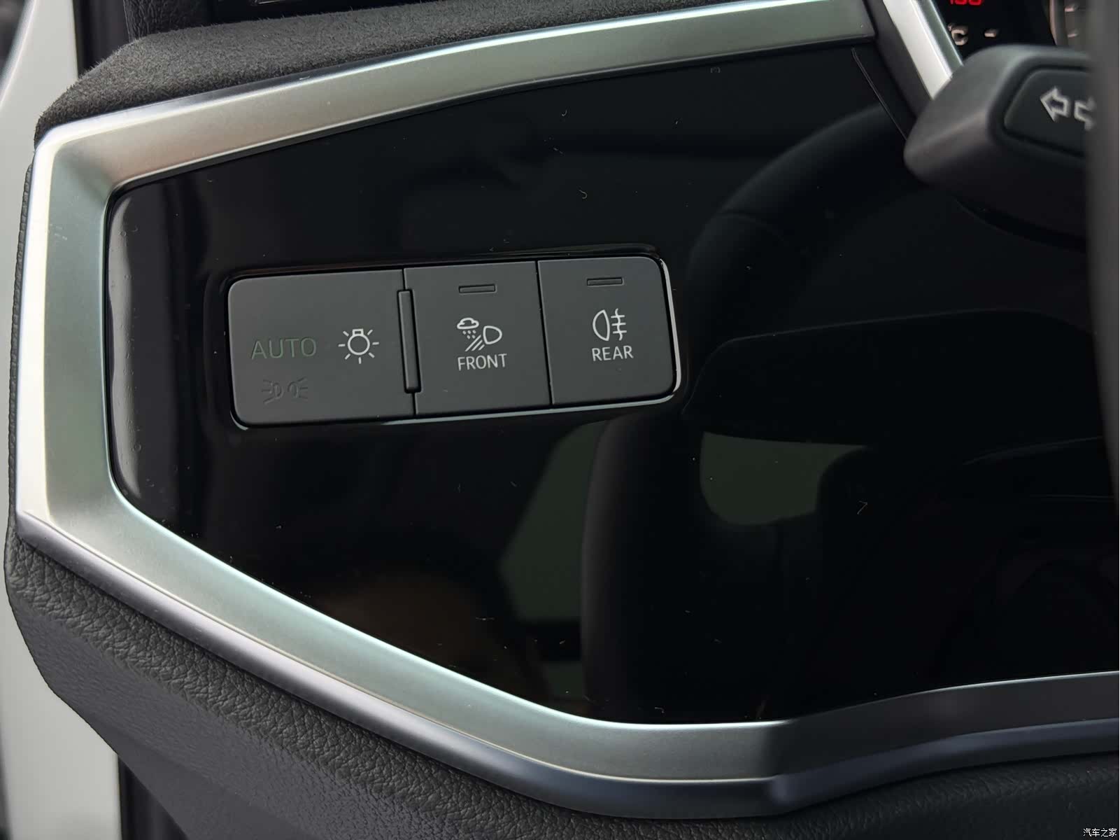 Audi Q3, 2023 16