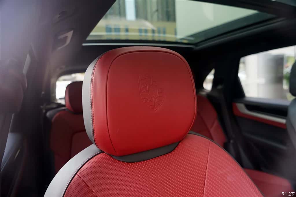 Porsche Cayenne, 2025 27