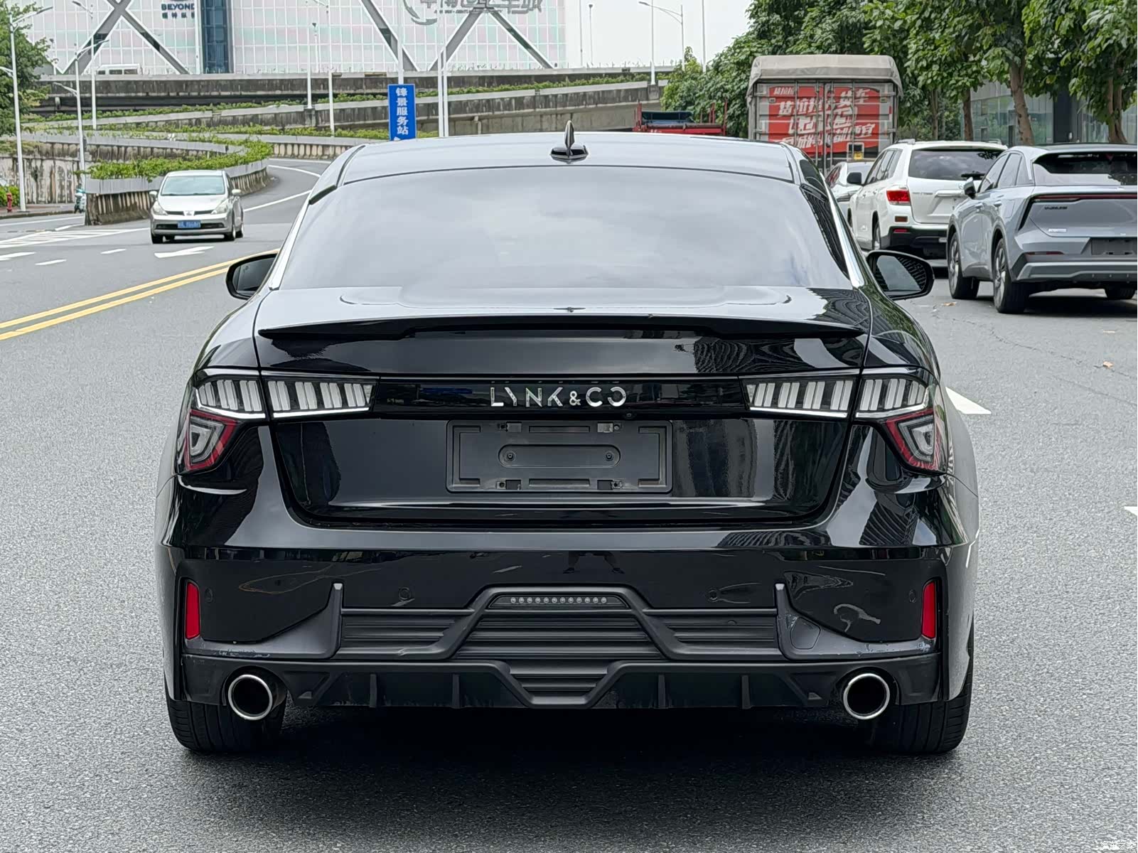 Lynk & Co 01, 2020 все фото