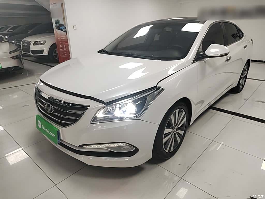 Hyundai DLX, 2016 1