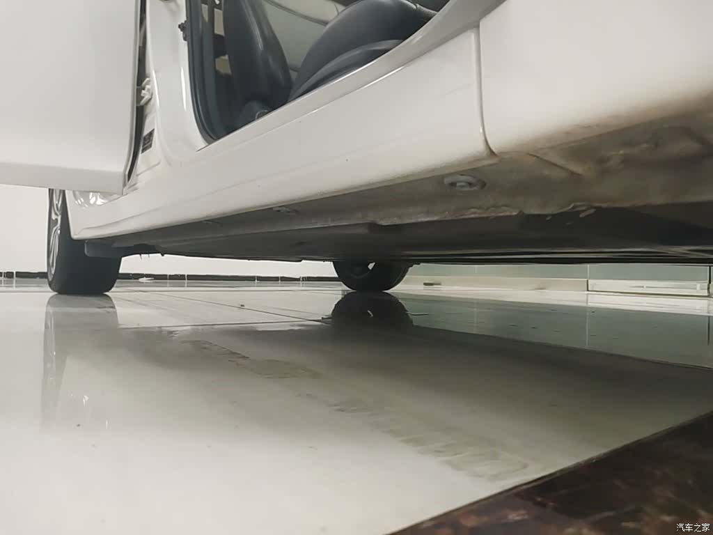 Hyundai DLX, 2016 21