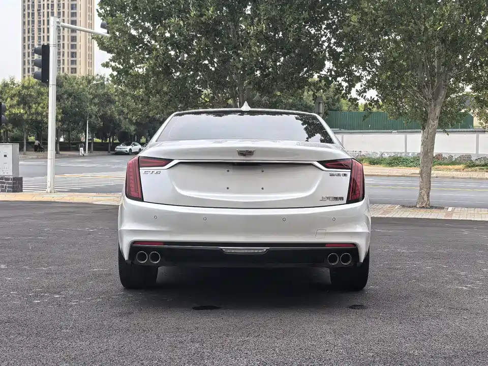 Cadillac CT6