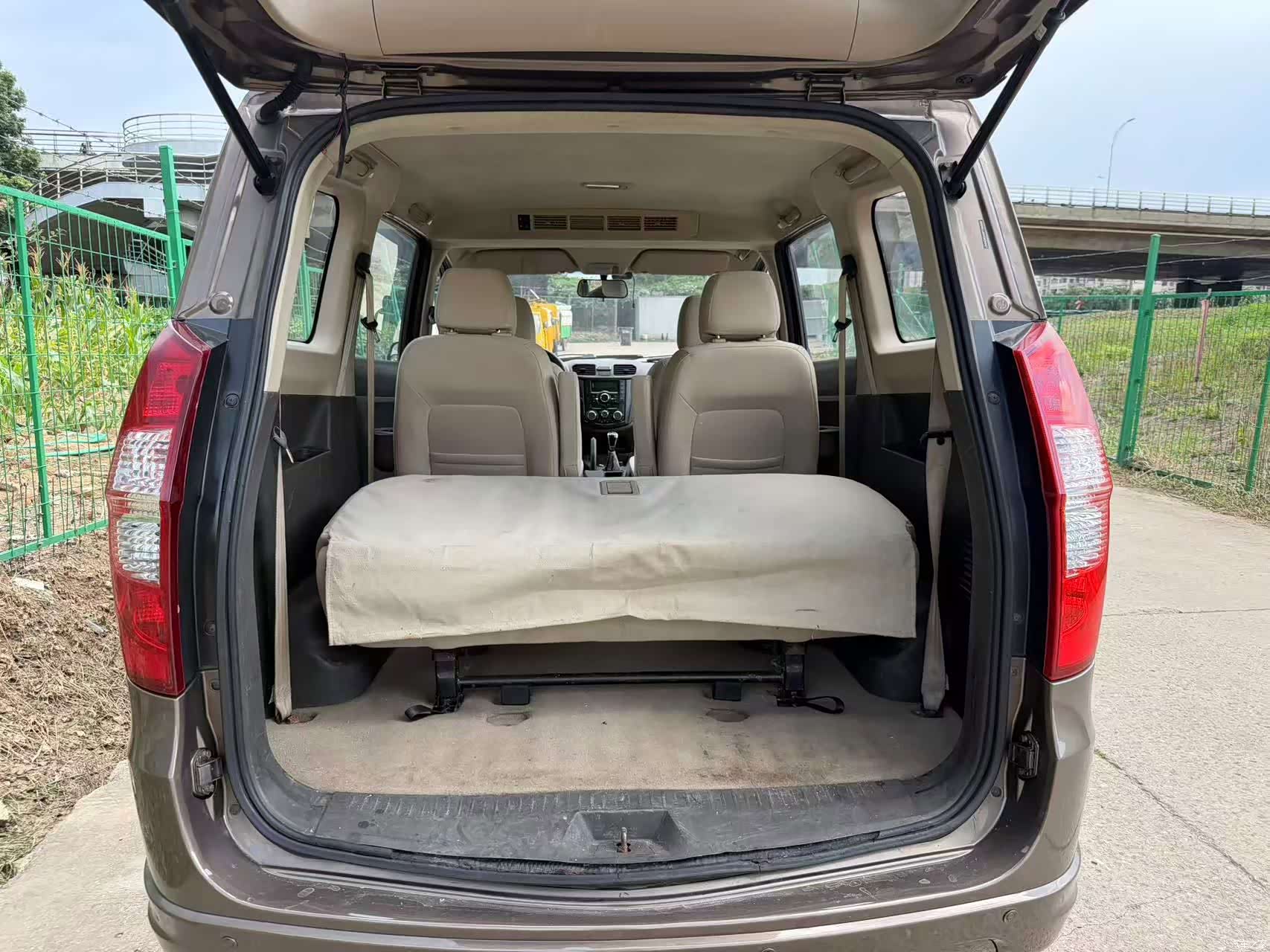 Wuling Hongguang, 2016 8