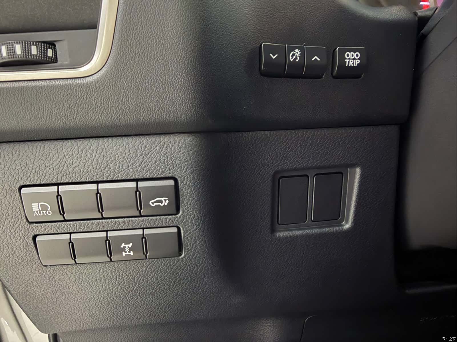 Lexus NX, 2019 14