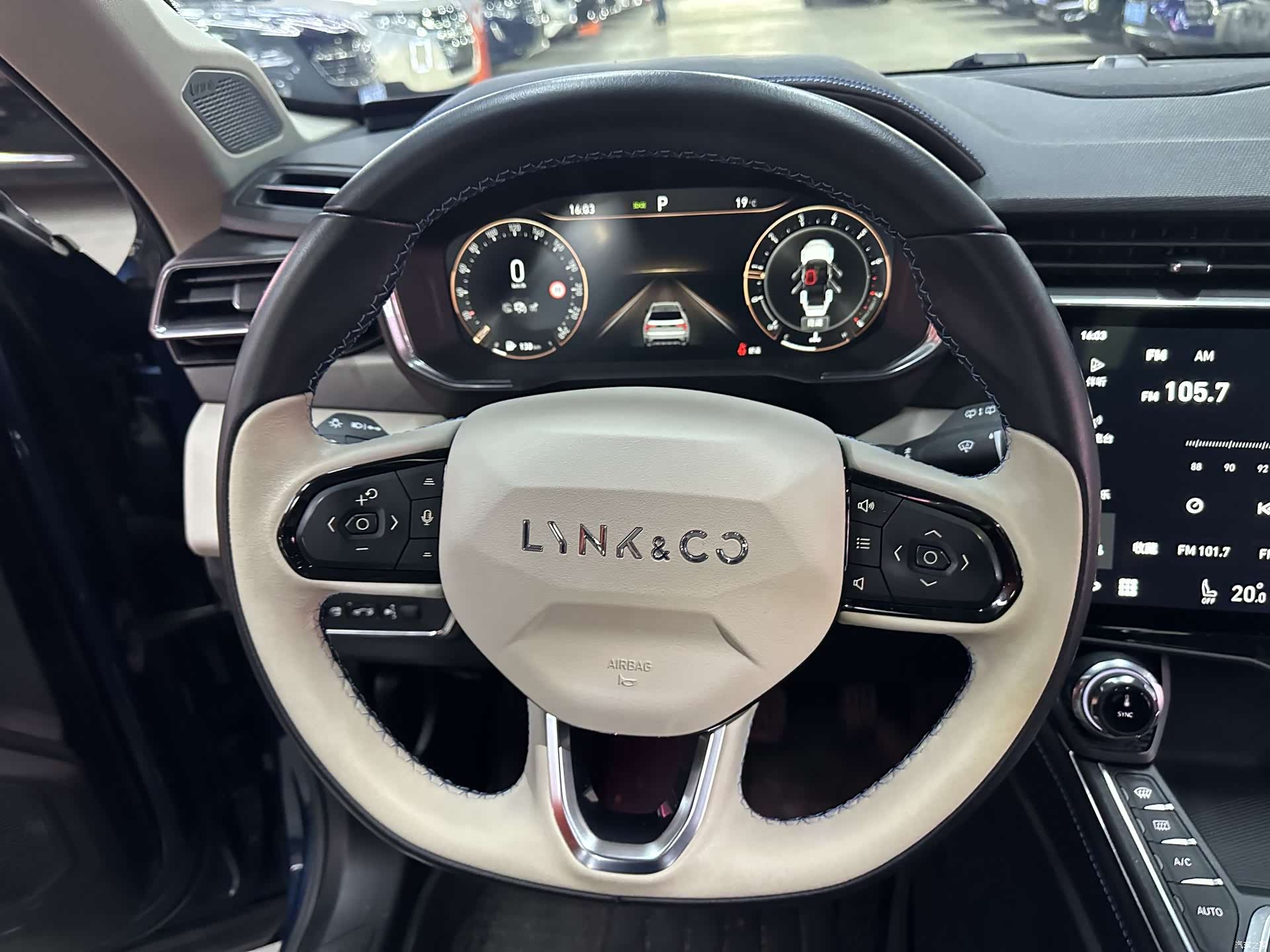 Lynk & Co 01, 2021 13
