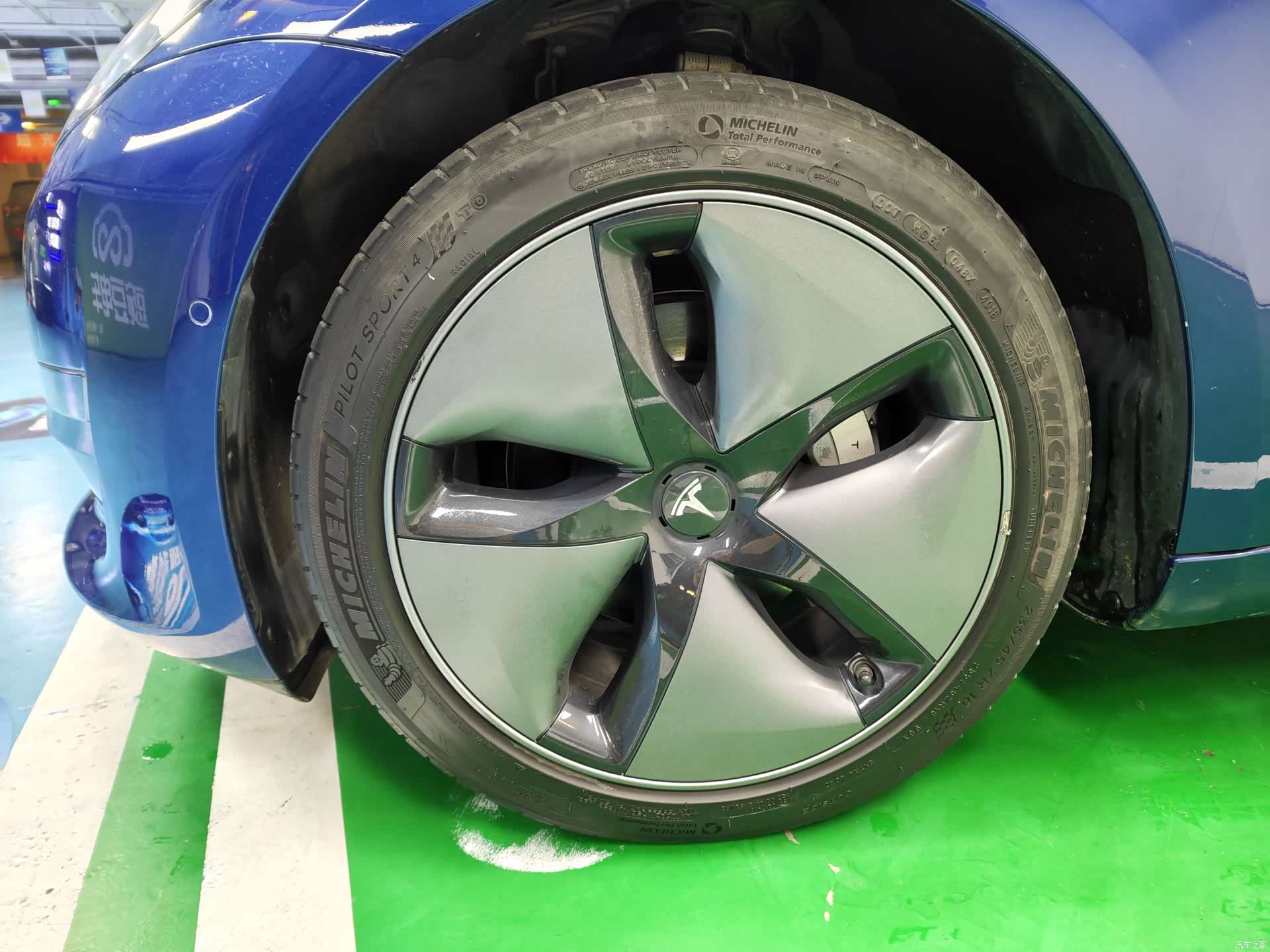 Tesla Model 3, 2019 4