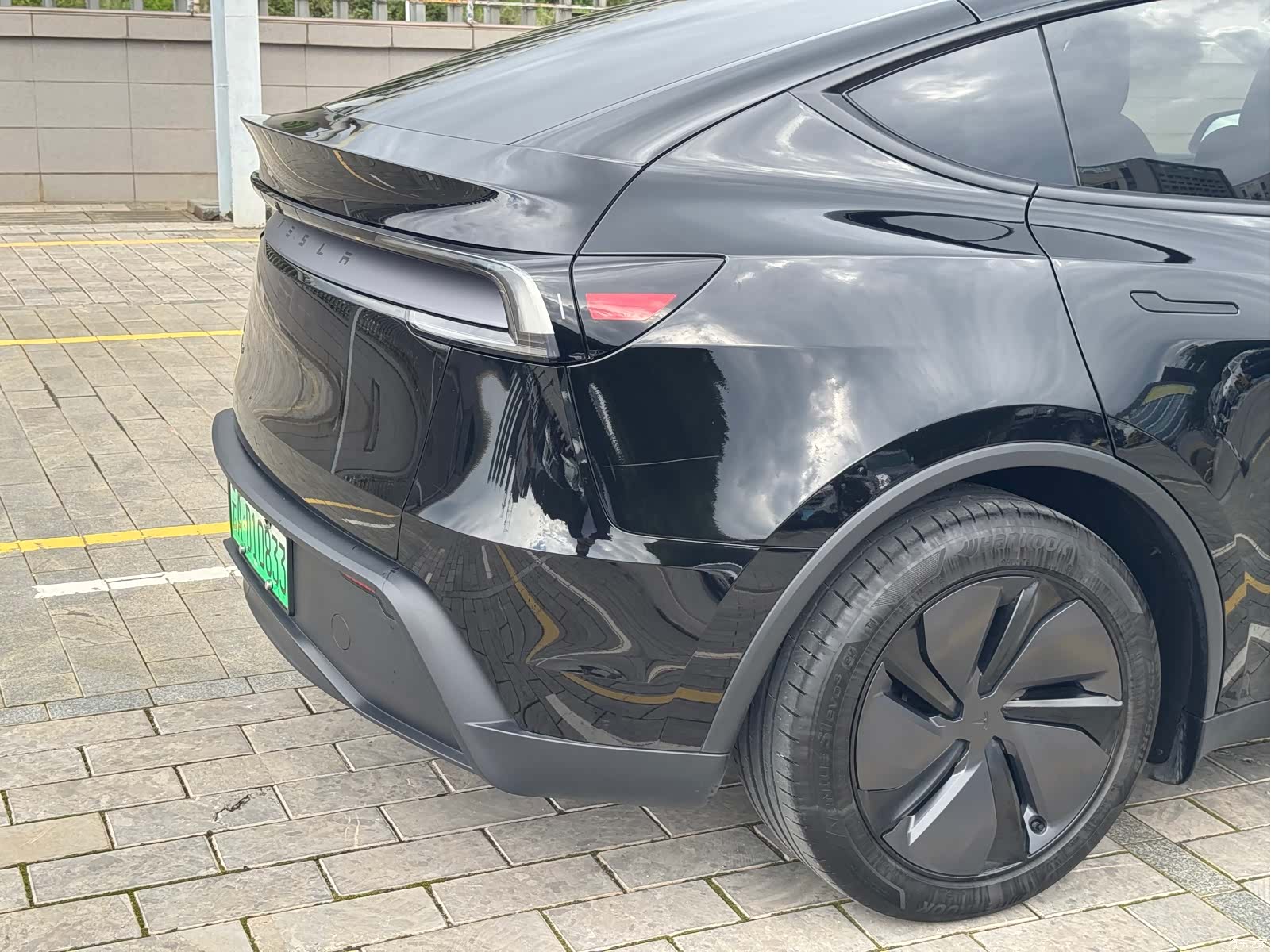 Tesla Model Y, 2025 9