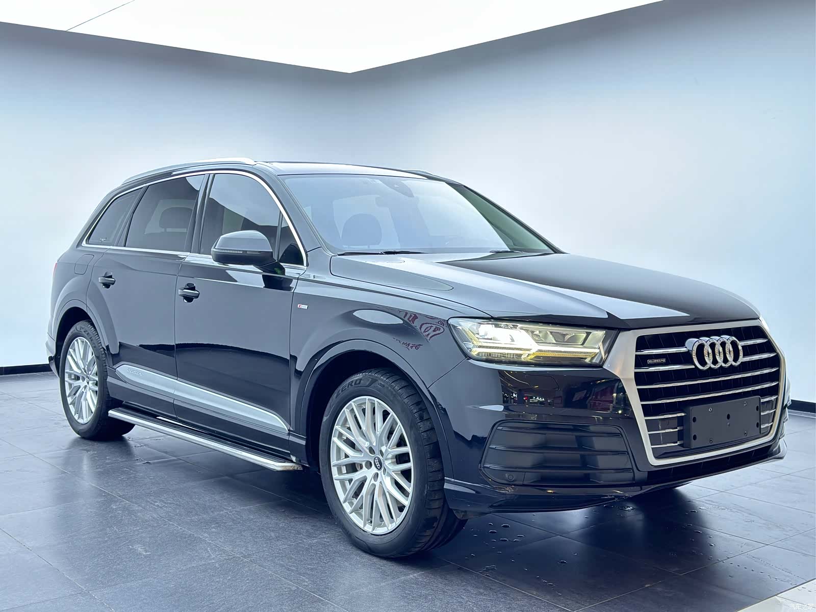 Audi Q7, 2019 3