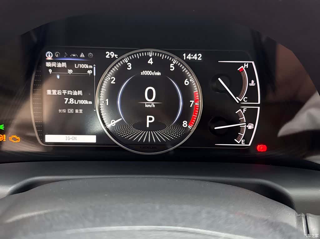 Lexus ES, 2024 все фото
