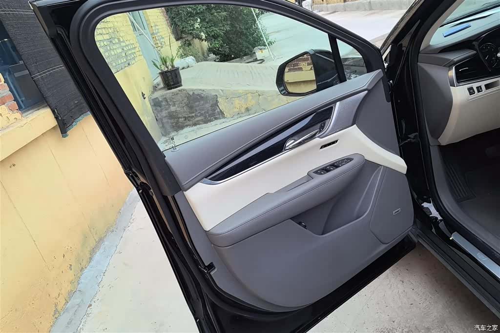 Cadillac XT6, 2024 7