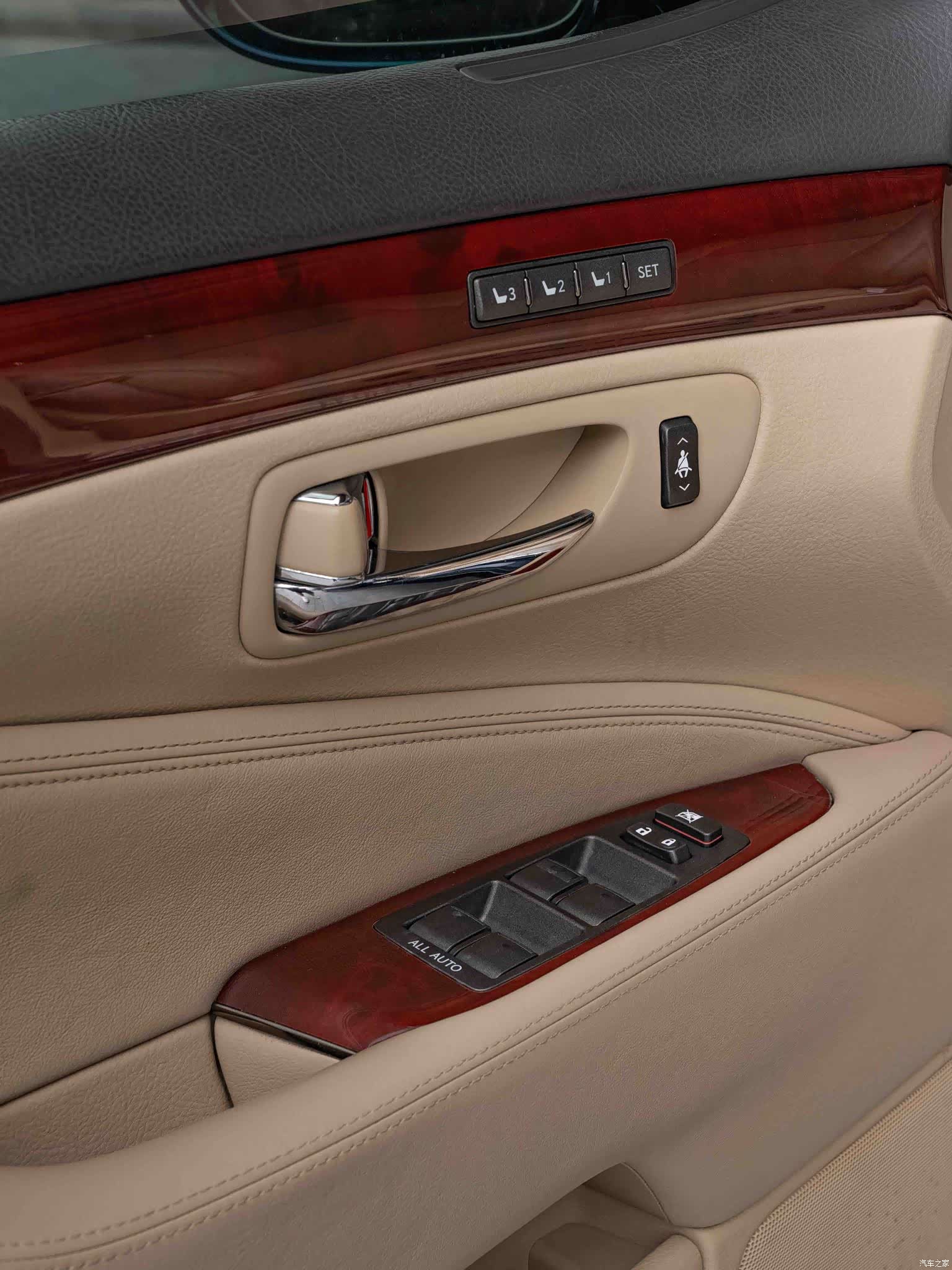 Lexus LS, 2009 15