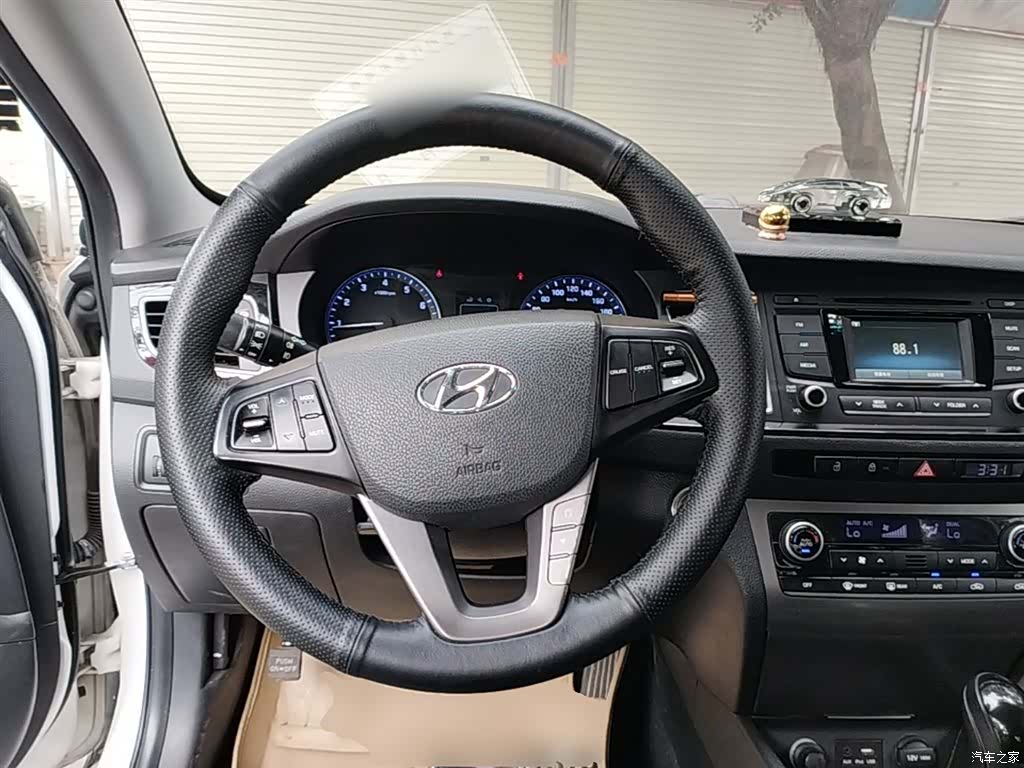 Hyundai GLS, 2016 11