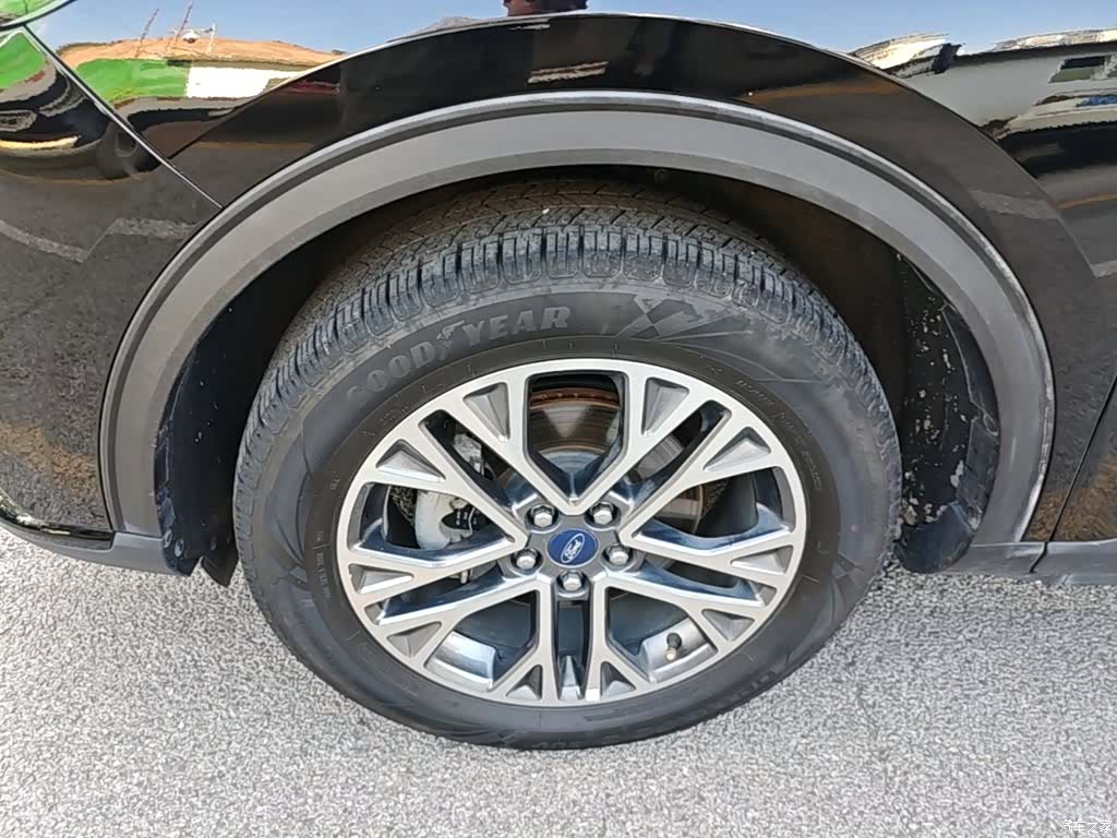 Ford Escape, 2023 23