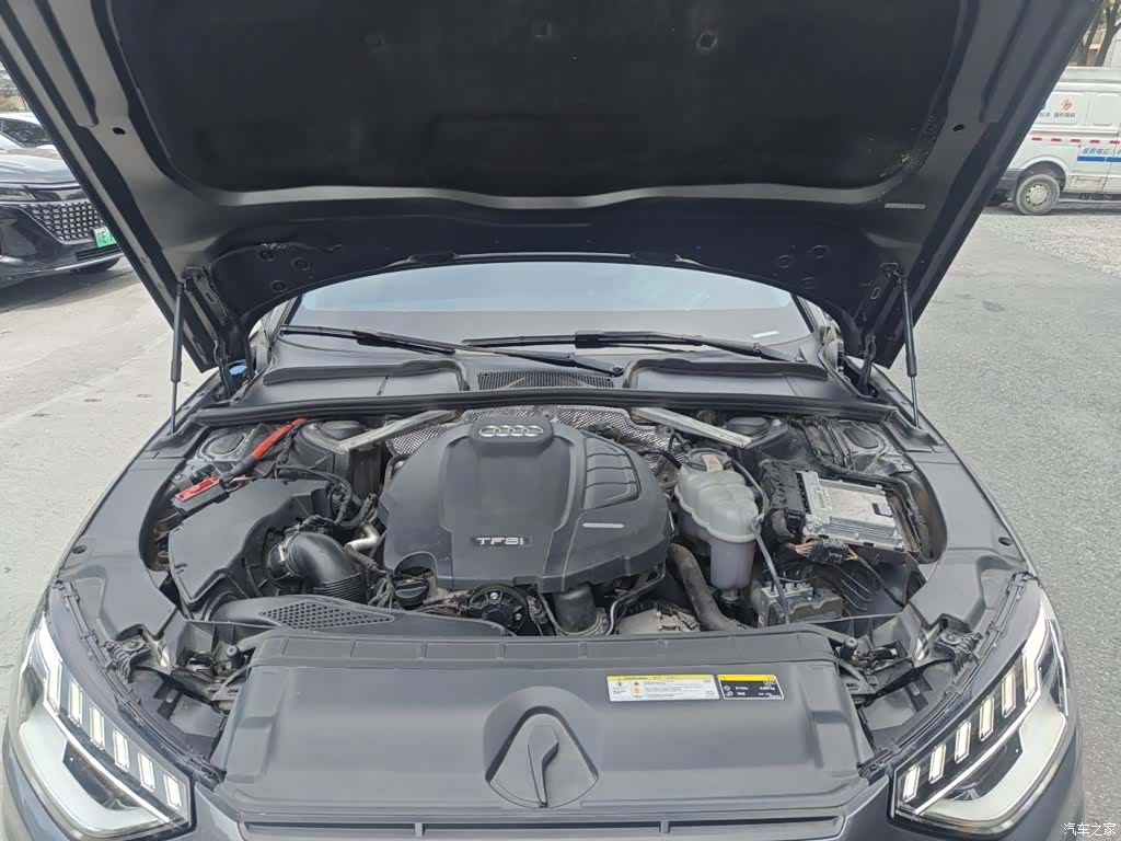 Audi A4L, 2020 11