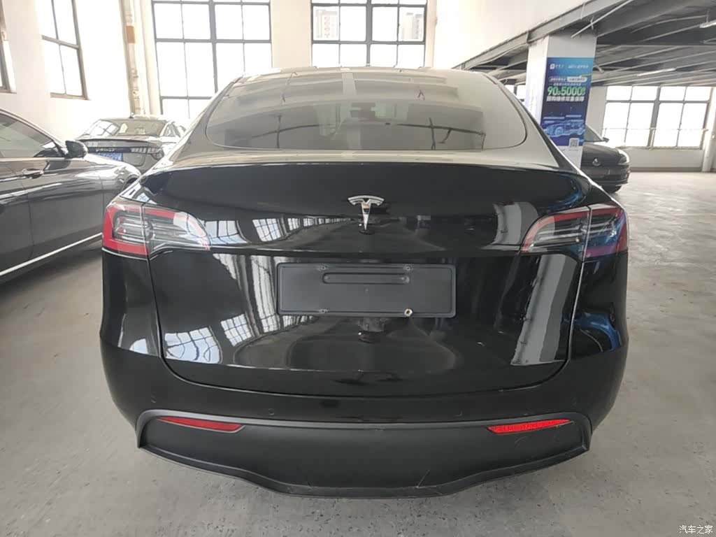 Tesla Model Y, 2021 6