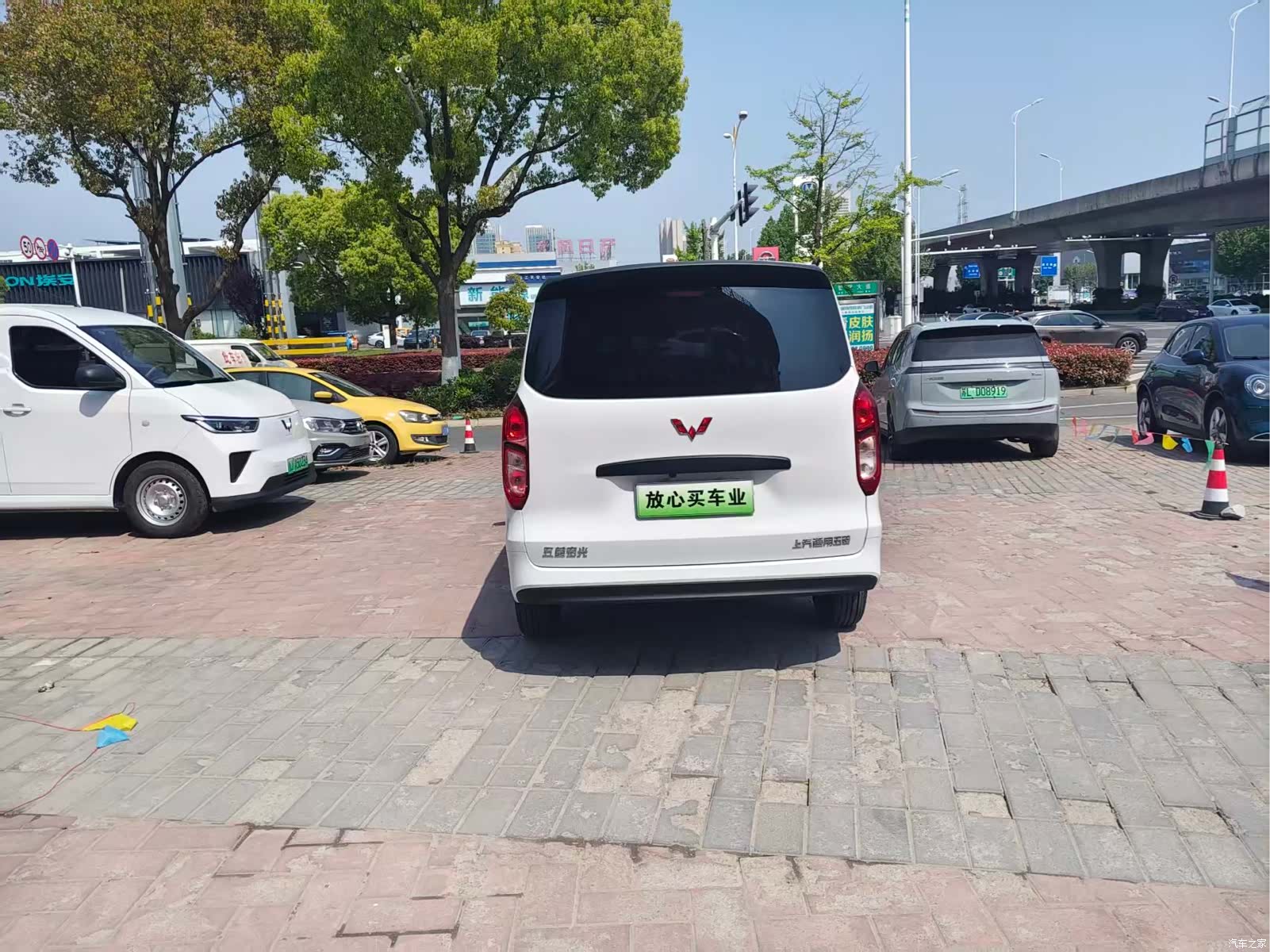 Wuling Hongguang, 2026 6