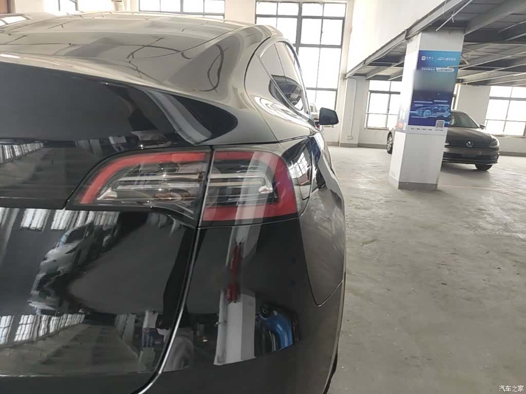 Tesla Model Y, 2021 8