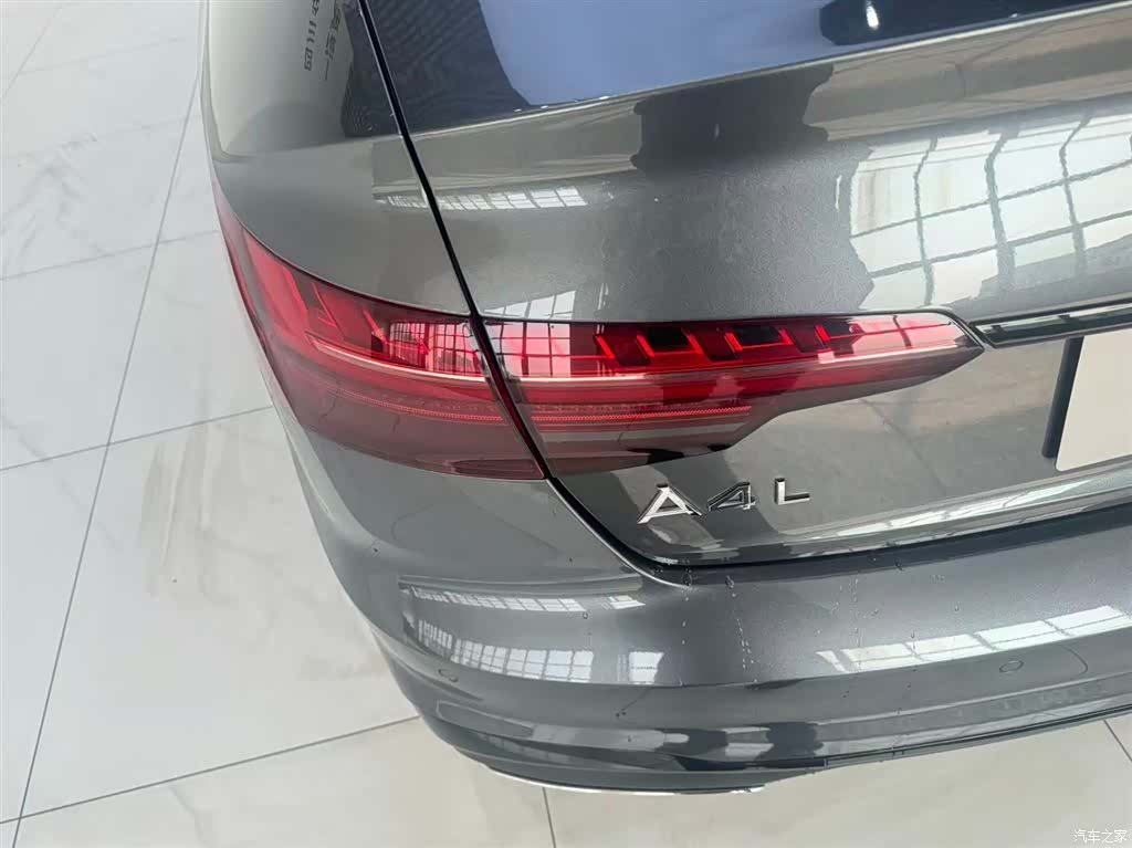 Audi A4L, 2022 13