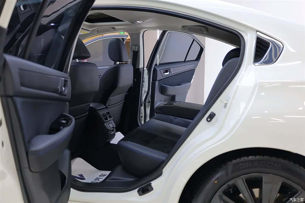 Subaru Legacy, 2021 29