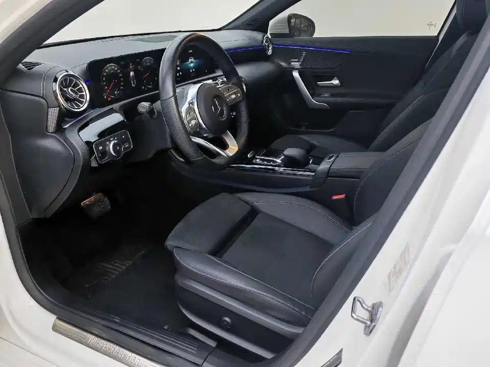 Mercedes-Benz Class A Mercedes-Benz Class A