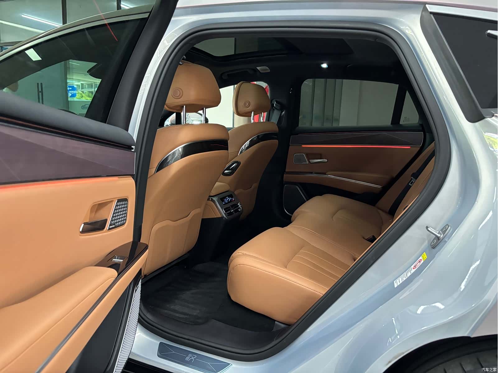 BYD Han, 2025 10