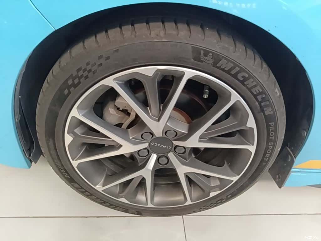 Lynk & Co 01, 2020 23