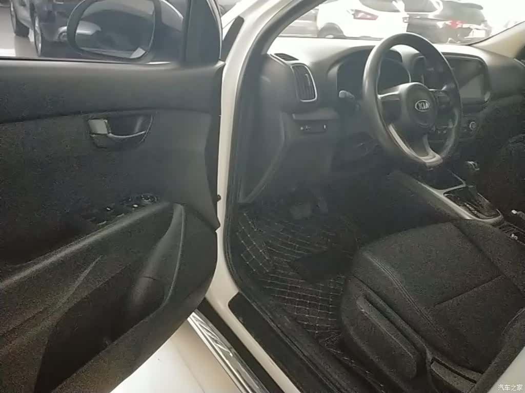 Kia KX3, 2017 16