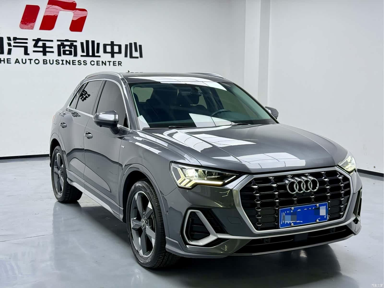 Audi Q3, 2022 3