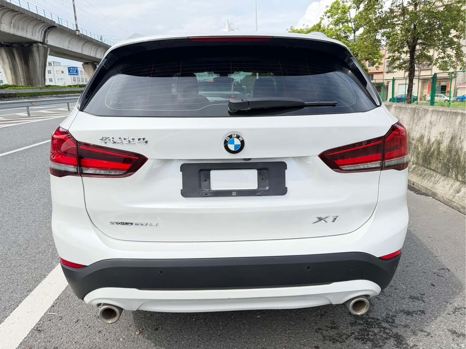 BMW X1, 2021 все фото
