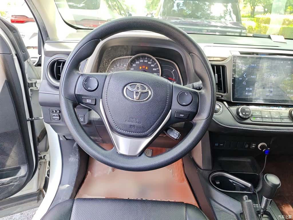 Toyota RAV4, 2018 7