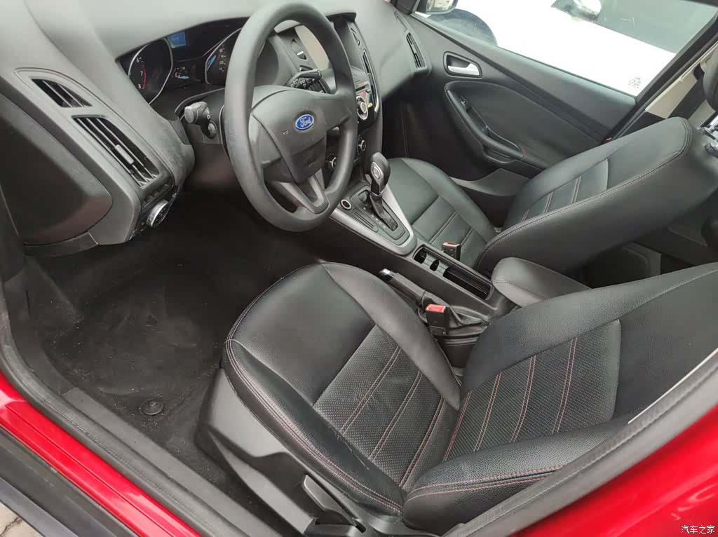 Ford Focus, 2016 11