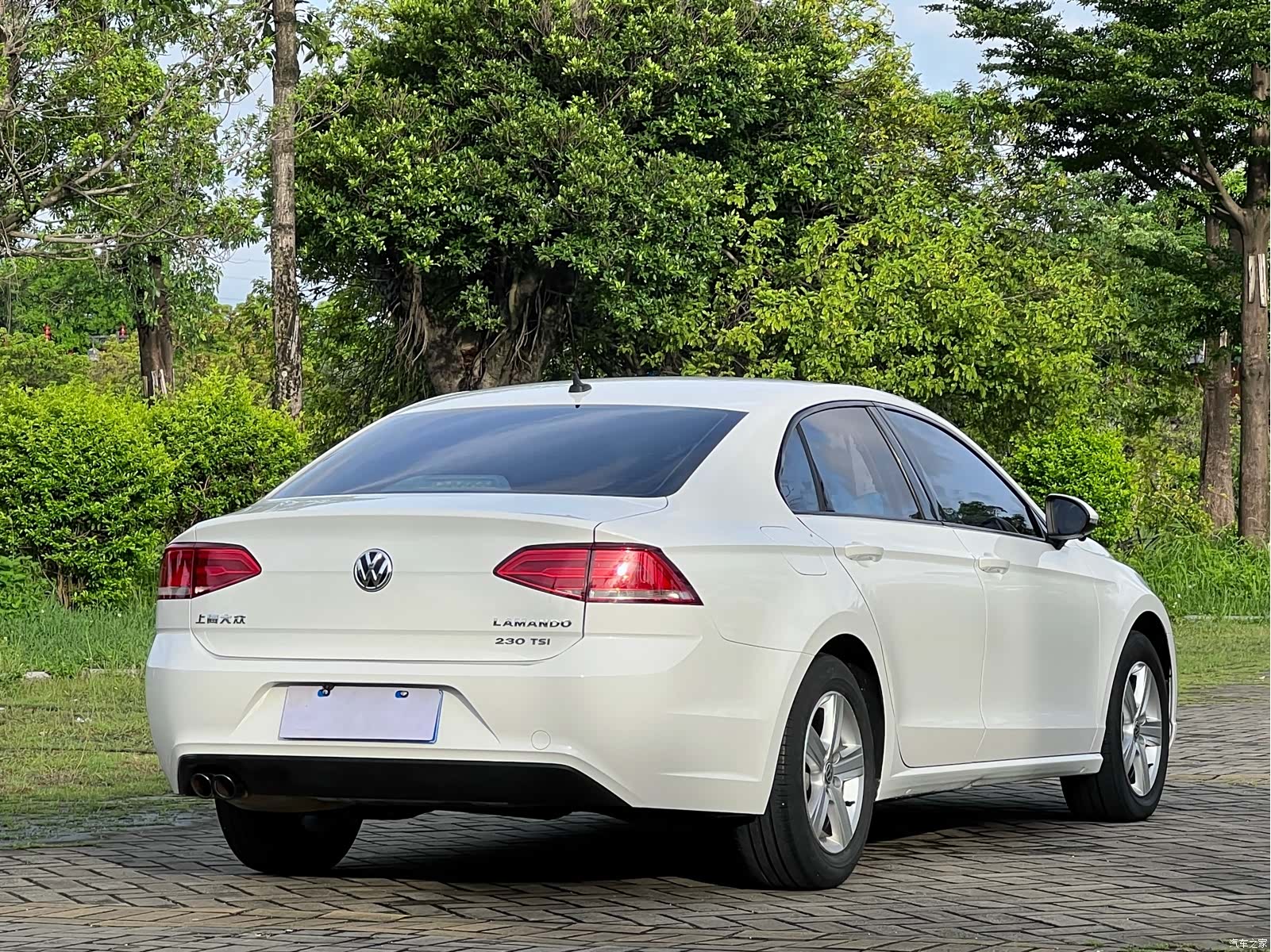 Volkswagen Lamando, 2016 6