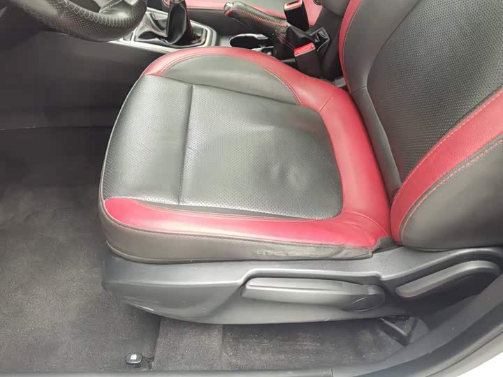 Changan Eado XT 2016 1.6L МКПП jun ku xing