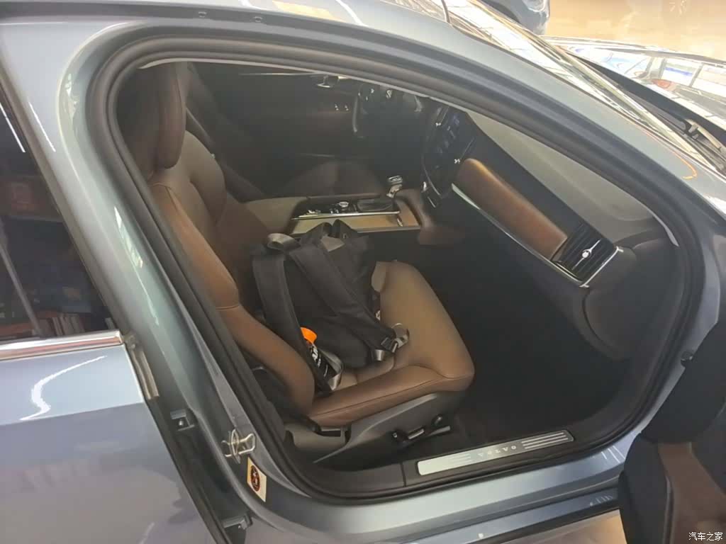 Volvo S90, 2020 11