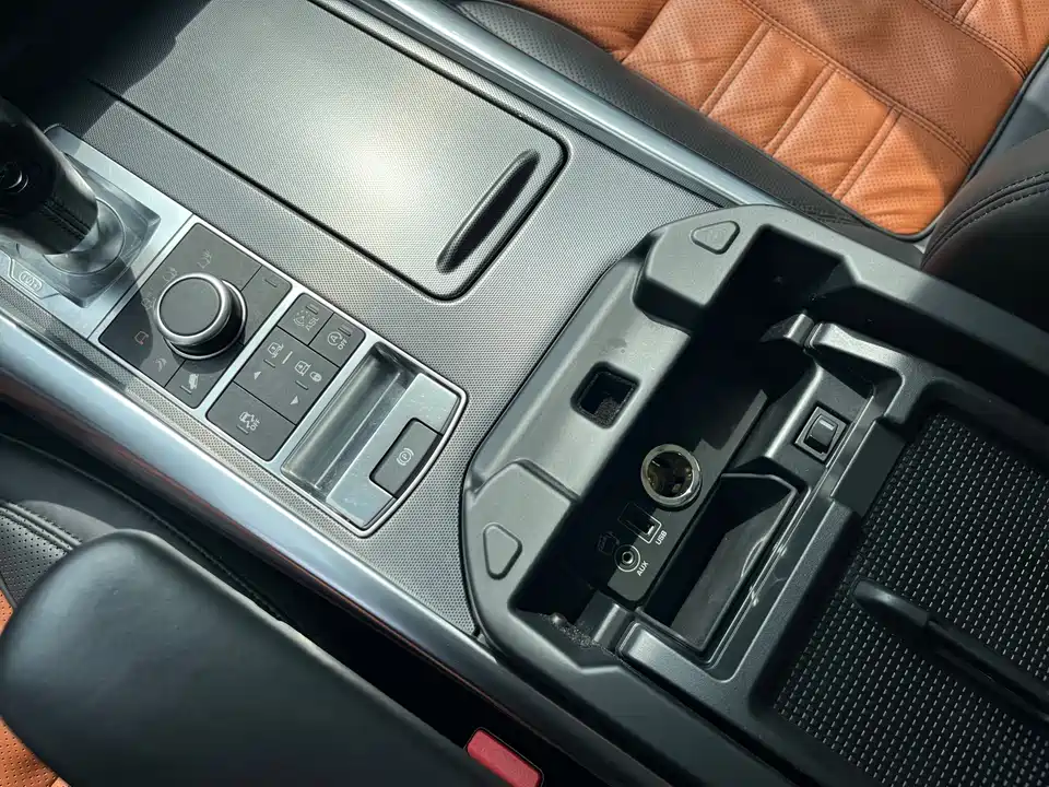 Land Rover Range Rover Sport Land Rover Range Rover Sport